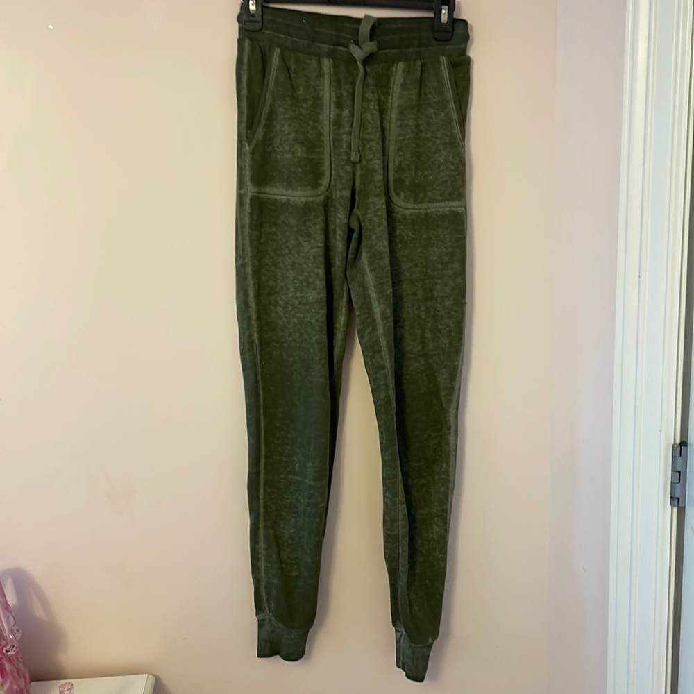 PINK ROSE dark green sweatpants VERY COZY AND WARM!! drawstring size xs